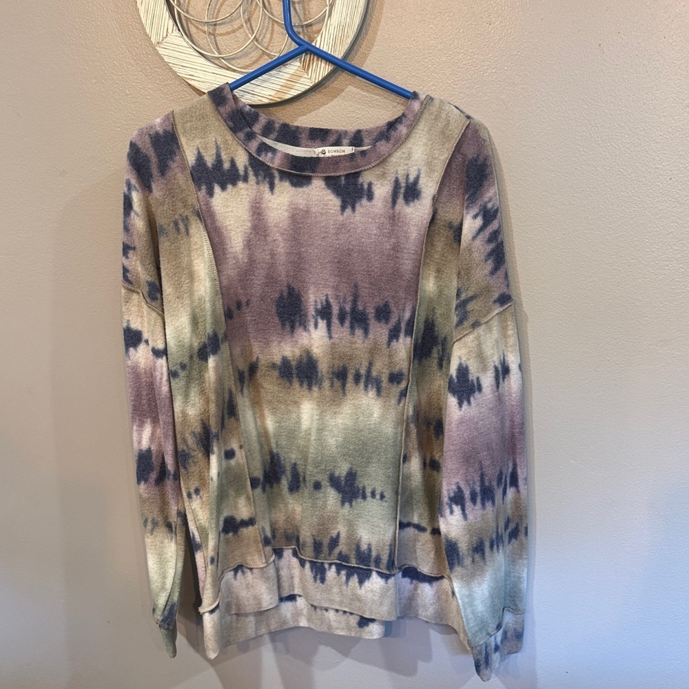 Tie-Dye Long Sleeve Top